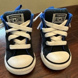 Toddler boys high top Converse
